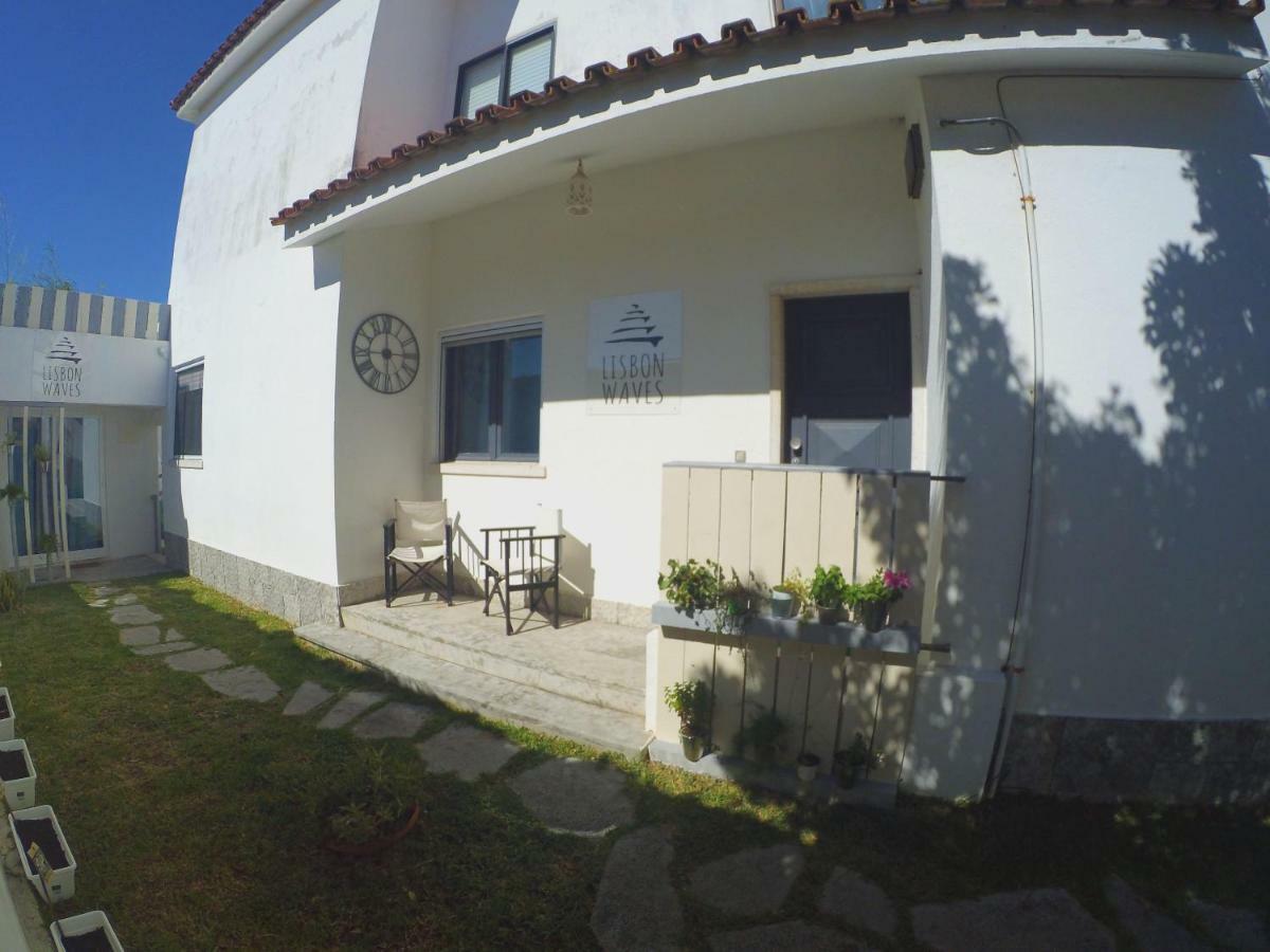 Lisbon Waves Surf Lodge Almada Exteriér fotografie